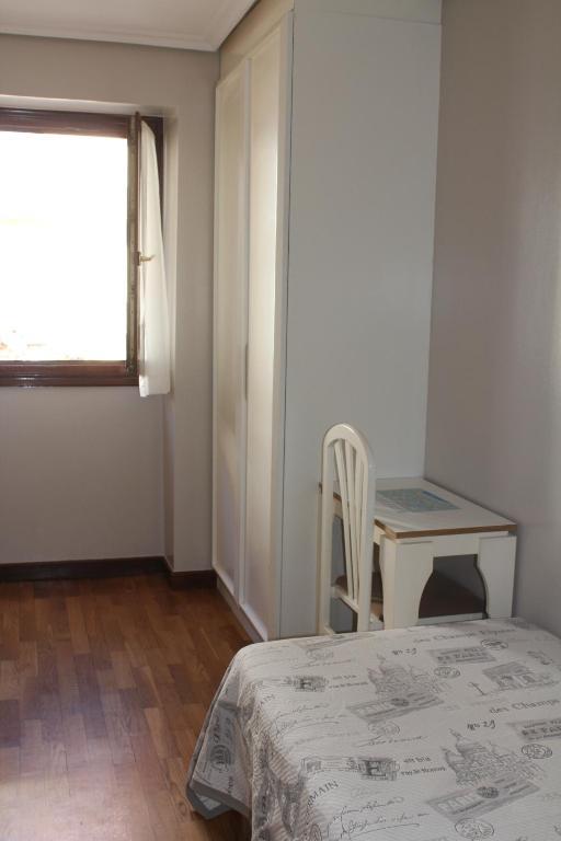 Lagunak Guest house